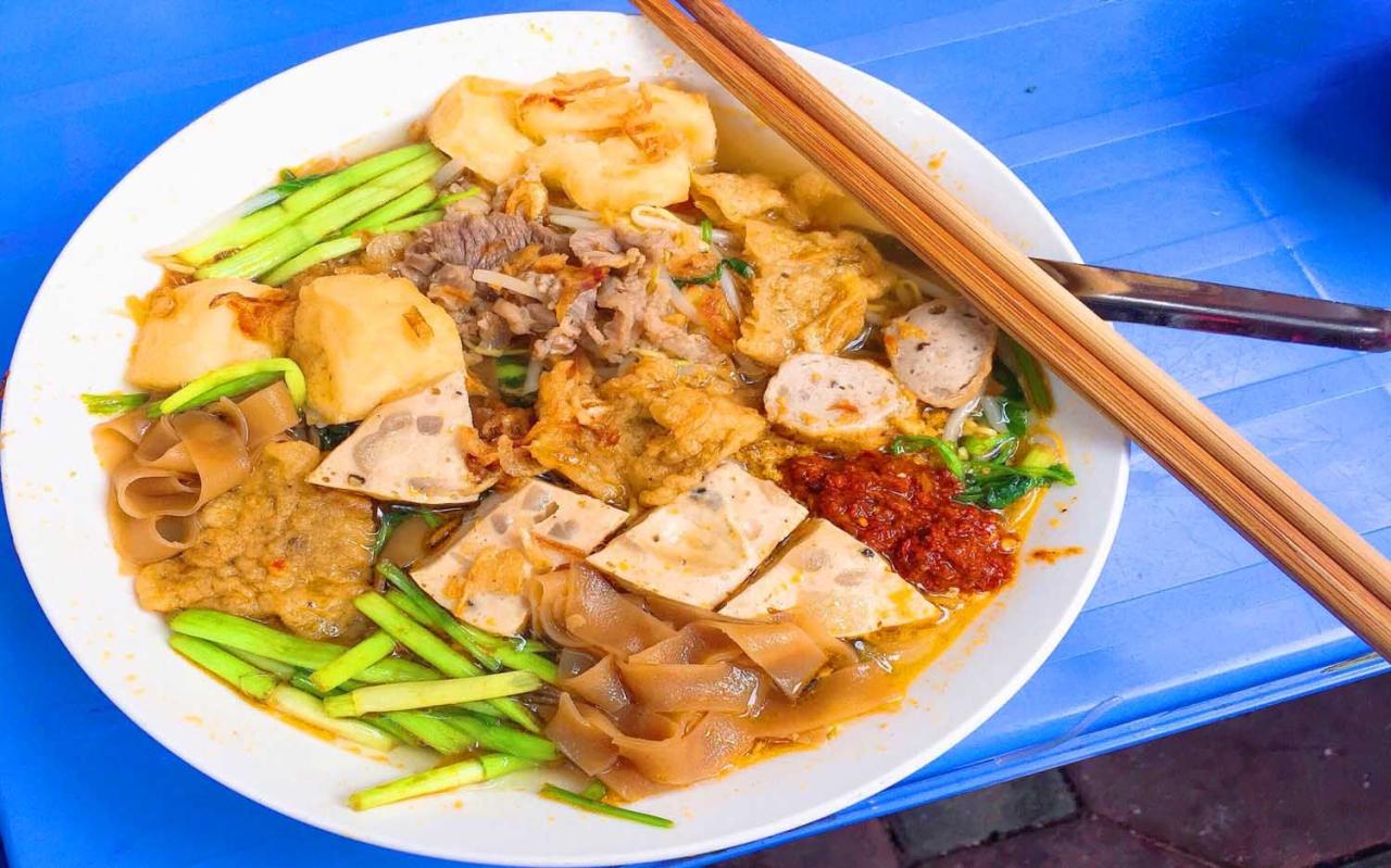 Bún, Miến, Bánh Đa Cua - Vỉa Hè Hàng Bún Ở Quận Ba Đình, Hà Nội | Foody.Vn