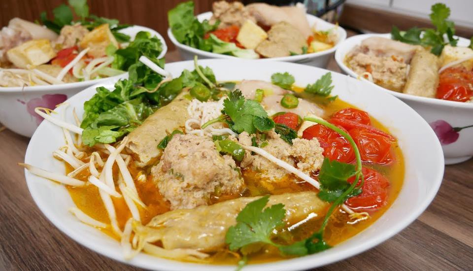 Bích Thủy - Bún Riêu Cua Đồng Ở Quận Hoàng Mai, Hà Nội | Foody.Vn